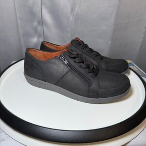 Vionic Abigail Sneakers 7W Black Leather Weather Resistant Orthopedic Wide Comfy